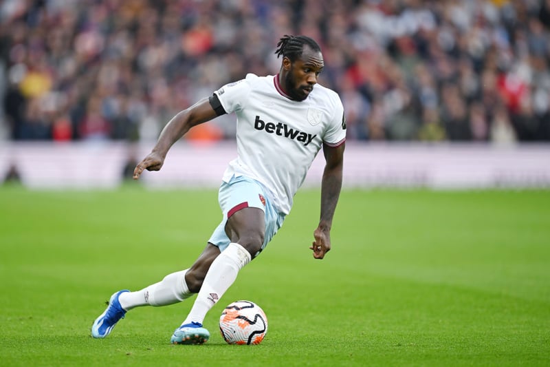 OUT - Moyes confirmed last week that while Antonio is looking ok following his knee injury, "he's still off it as being match-fit and available." 