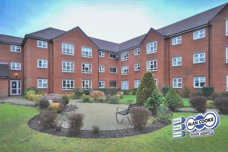 This 1 bed flat on The Spinney in Moortown was last reduced on January 17 by a total of 33.3, to £50,000. 