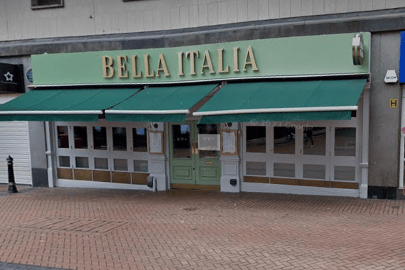 Located in the heart of Birmingham, Bella Italia serves Italian pasta, pizza & grill dishes. 