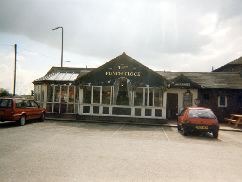 Punch Clock public house on Low Road by the junction with Sussex Avenue. Pictured circa 1998. 