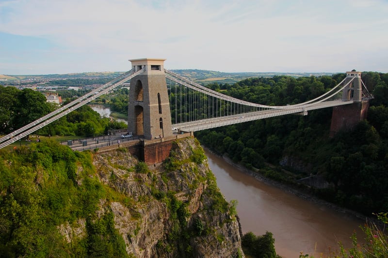 5. Brooklyn Bridge / Clifton Suspension Bridge, Bristol
The iconic Brooklyn Bridge offers spectacular views of the surrounding magic of New York City. But Clifton Suspension Bridge in Bristol offers tourists a destination dupe to visit, with panoramic views in a picturesque setting.