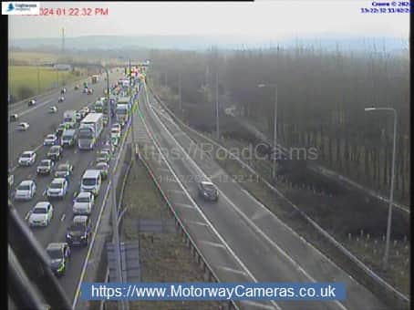 There are major delays on the M62 in Leeds following a multi-vehicle crash (Photo by motorwaycameras.co.uk)