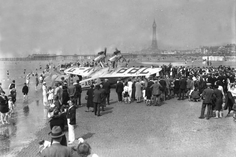 This amphibious aeroplane, used for flights between Blackpool and the Isle of Man,   soon drew the crowds in 1932 when it landed on the beach between Central and South piers