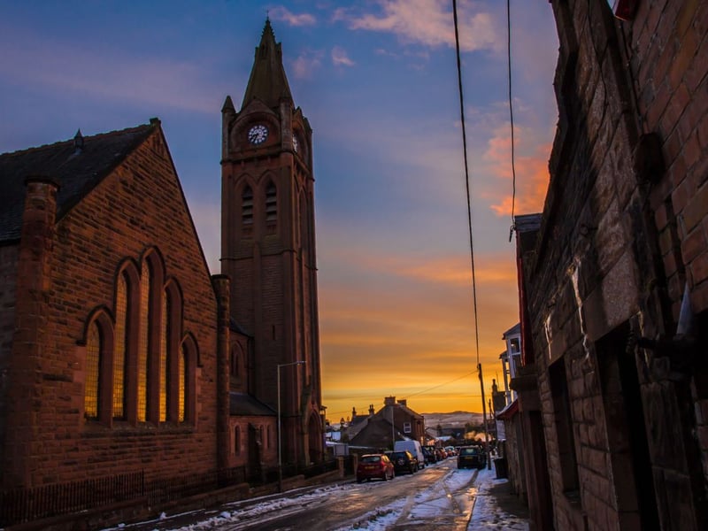 Second-placed Blairgowrie and Rattray, which sit just south of the Cairngorms National Park and the UK’s largest ski resort, offer residents a bewitching choice of outdoor pursuits and stunning views – earning the twin towns the top spot in the wellbeing category and 10th place in natural beauty.