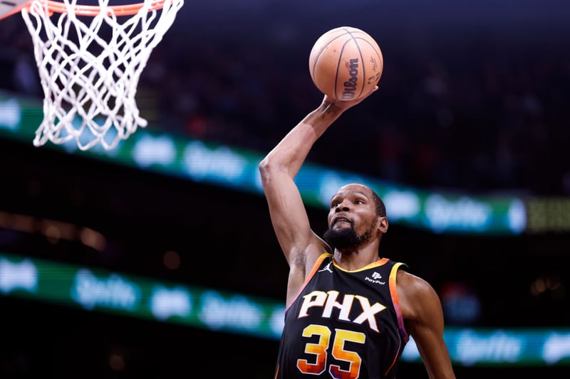Another mega talented and mega rich NBA star is Kevin Durant of the Phoenix Suns, who has a net worth of $300 million.