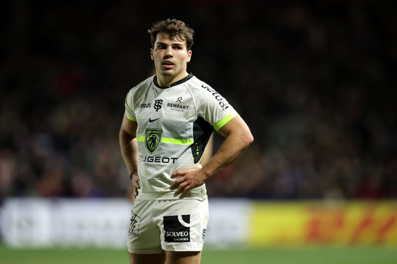 French scrum-half Antoine Dupont is widely considered to be one of the greatest players in the history of the game, and a couple of years ago he was also the highest paid. He's now slid down the rankings thanks to a few big budget moves by other players - earning around £700,000 at Toulouse.