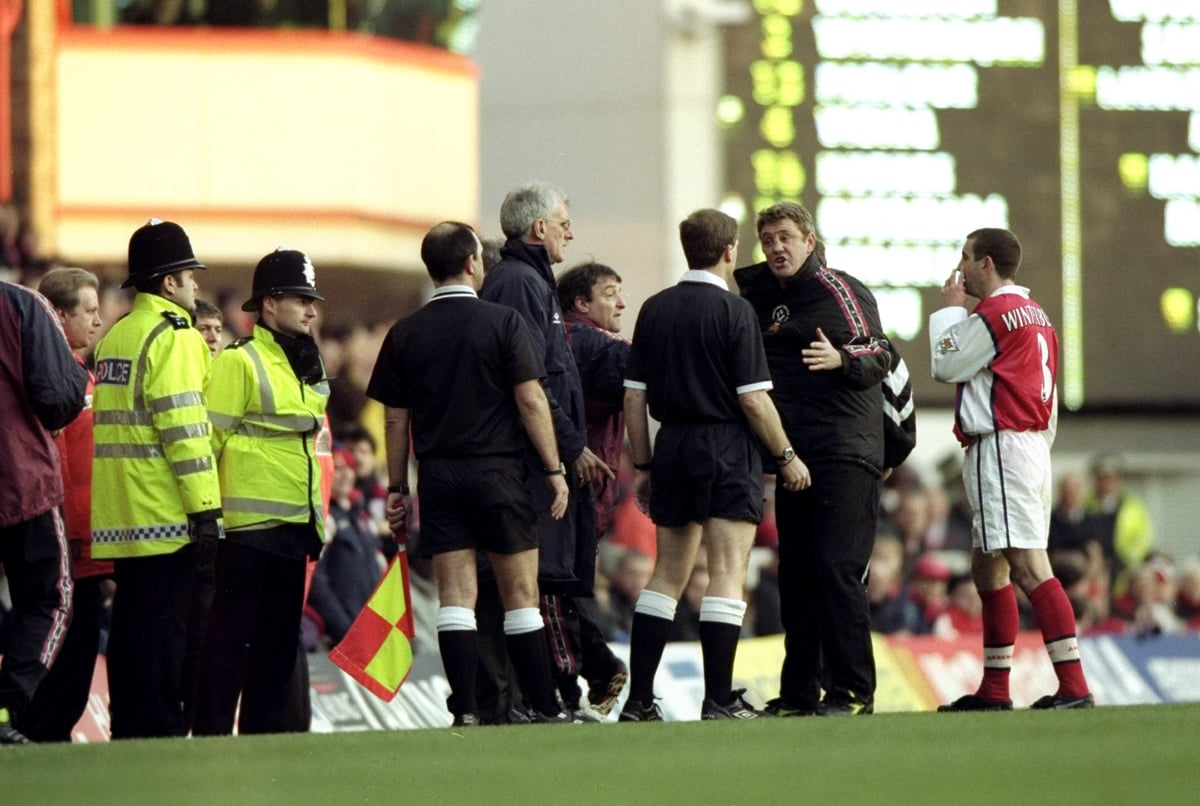 Fines, fury & framed shirts: The story of Sheffield United's infamous Arsenal FA Cup clash, on this day in 1999