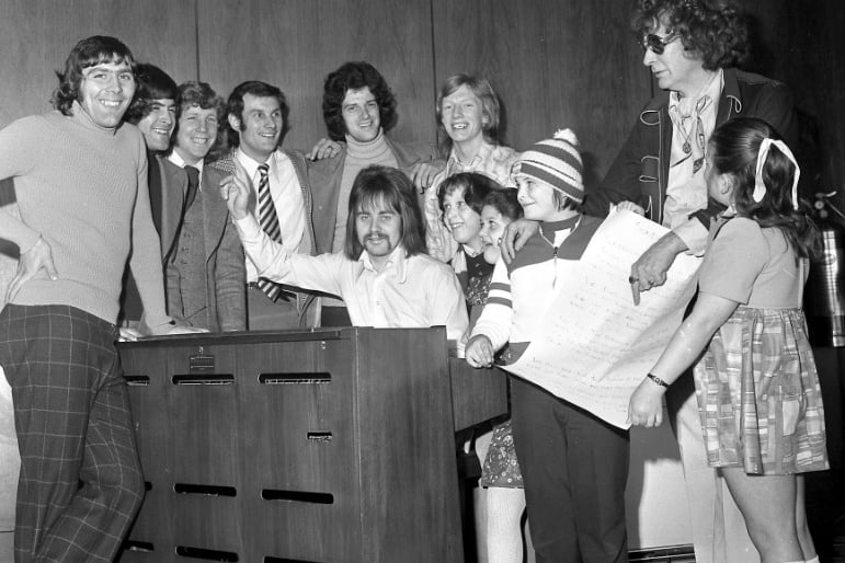 Sunderland players recorded their cup song in March 1973.
It was called ''Sunderland All Of The Way'' and the players were pictured rehearsing with youngsters providing the chorus and local comedian Bobby Knoxall chipping in.