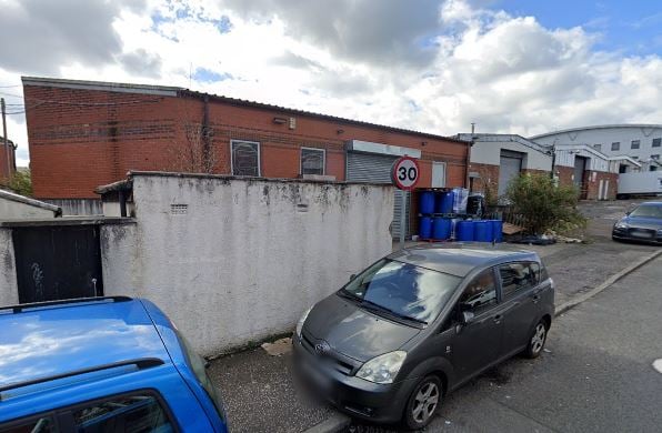 An application has been launched to change the use of 183 Great Hanover Street, Preston, from storage warehouse (Class B8) to a commercial kitchen, with the installation of an extract flue to the rear elevation. There would be no other external modifications.