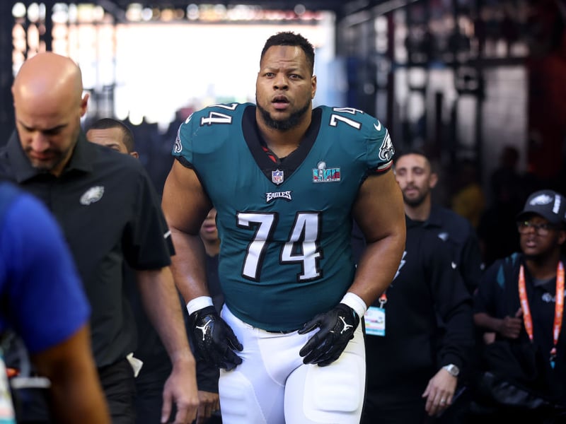 The 37-year-old Portland, Oregon born NFL star is currently a free agent but still makes the top 10 richest NFL stars with a reported net worth of $80 million.