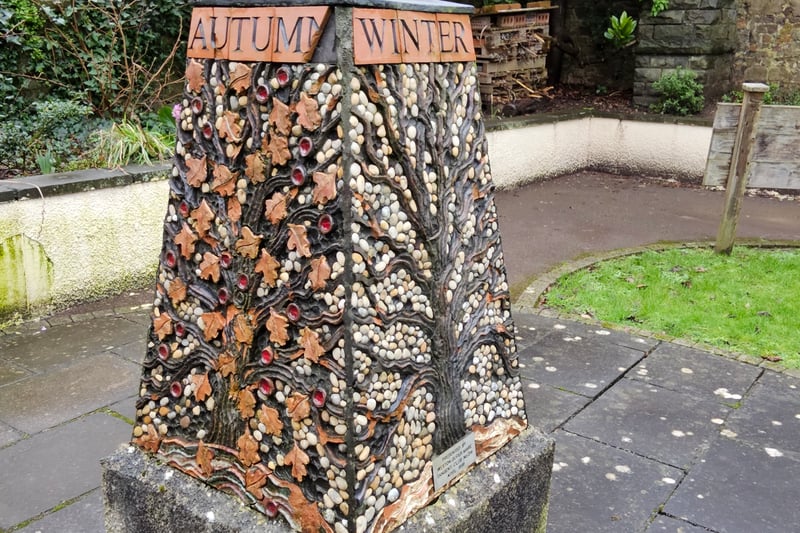 Located in the Garden of Fragrance, the beautiful mosaics depicting the seasons were presented by Weston-Super-Mare Tangent Club No.314 in April 1994.