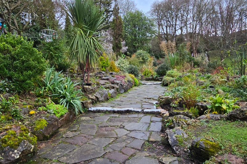 Located at the northwest of the park, the stunning rockery has three pools of water fed by the wildlife pond.

