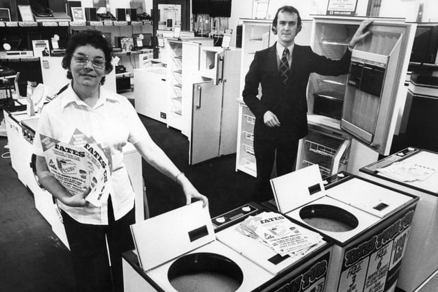 Twin tub washing machines on show at Jarrow Rediffusion shop 46 years ago