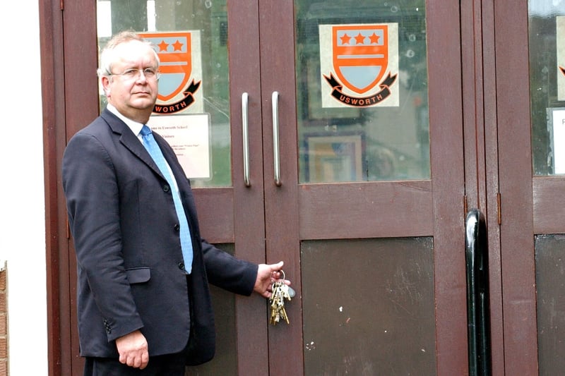 Head teacher Kevin McDermid locks up Usworth School for the last time in July 2007 before it was demolished.