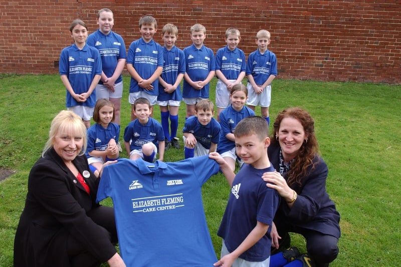 The Hetton Primary School team got a new strip in December 2003 thanks to representatives from the Elizabeth Fleming Care Home.