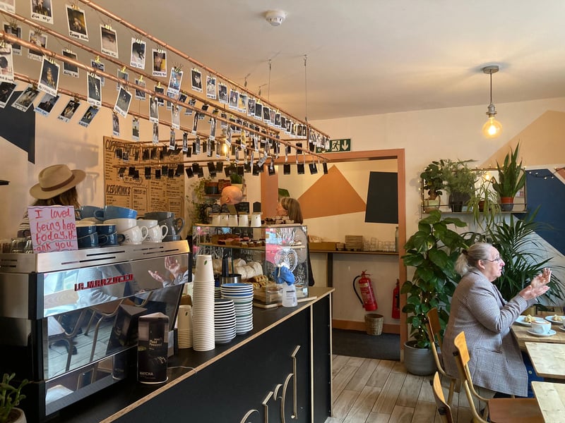 Gaard Coffee Hide has two locations in Sheffield, one in the centre and one in Kelham. The Kelham spot, on Burton St, has a 4.7 rating based on 347 customer reviews.