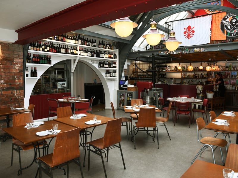 Italian restaurant Stuzzi, located on Merrion Street, is open this Mother's Day and is accepting bookings via its website.