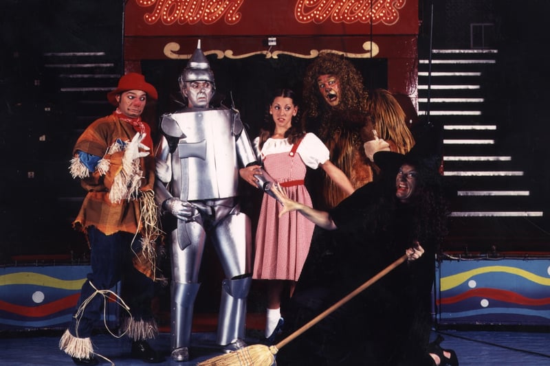 Blackpool Tower Christmas Circus 2000 - Wizard of Oz