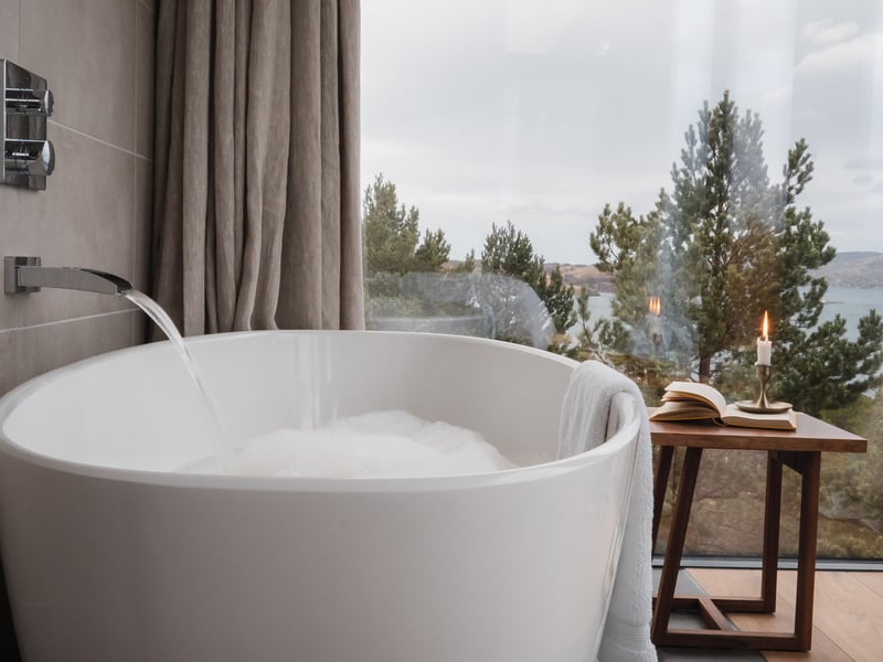 You can even enjoy the stunning views from the bathtub!