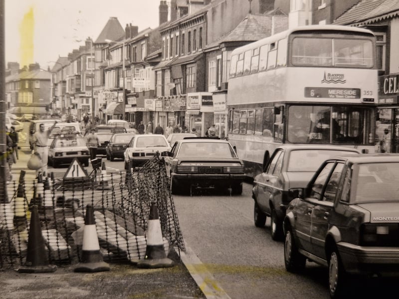 This is the stretch of Central Drive between Grasmere Road and Bethesda Road in 1992. There had been 69 accidents in the previous five years. Alterations were planned to make the road safer