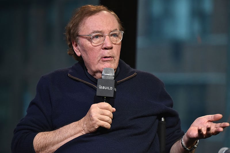 One of the most prolific writers in the world, as well as one of the wealthiest, James Patterson has written in excess of 200 novels spanning thriller, romance, crime and non-fiction genres. With over 425 million books sold, he's earned in the region of $800 million.