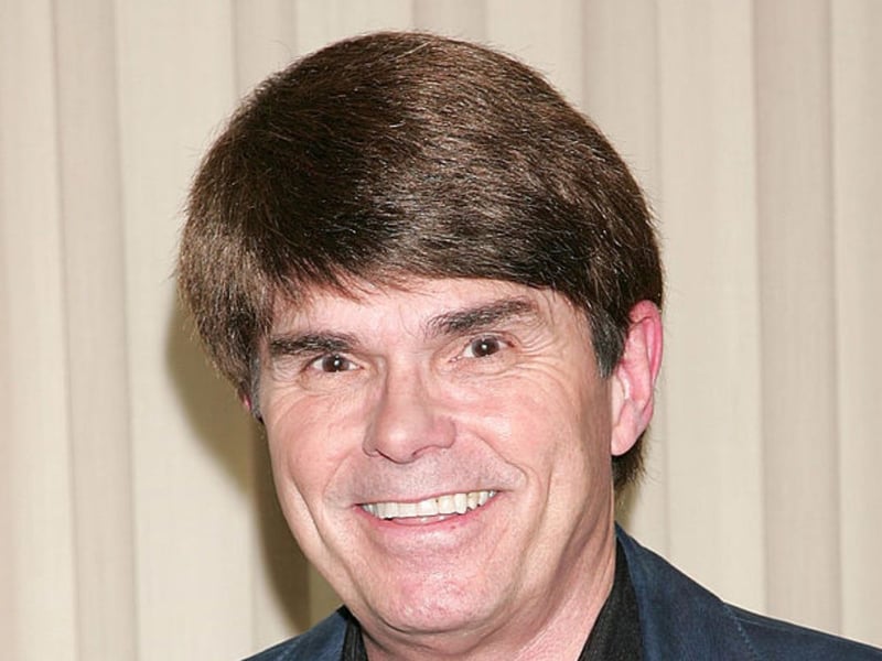 Spanning the genres of horror, fantasty, science fiction and mystery, American author Dean Koontz has published over 105 novels, selling in excess of 450 million copies and earning himself around $200 million.