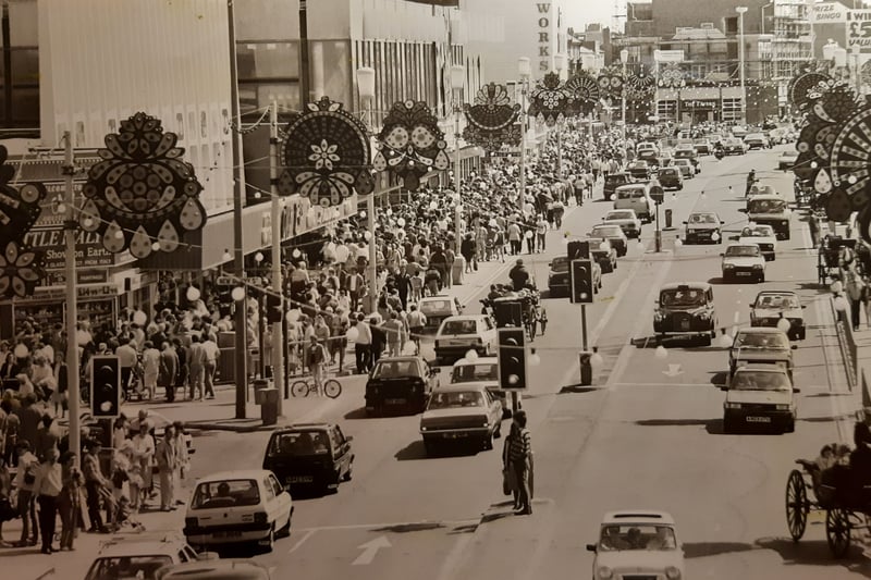 May 1986. The reason this photo was taken was due to unsuspecting motorists parking on a new private road in Blackpool. It was the access road which connected Central Car Park with Chapel Street