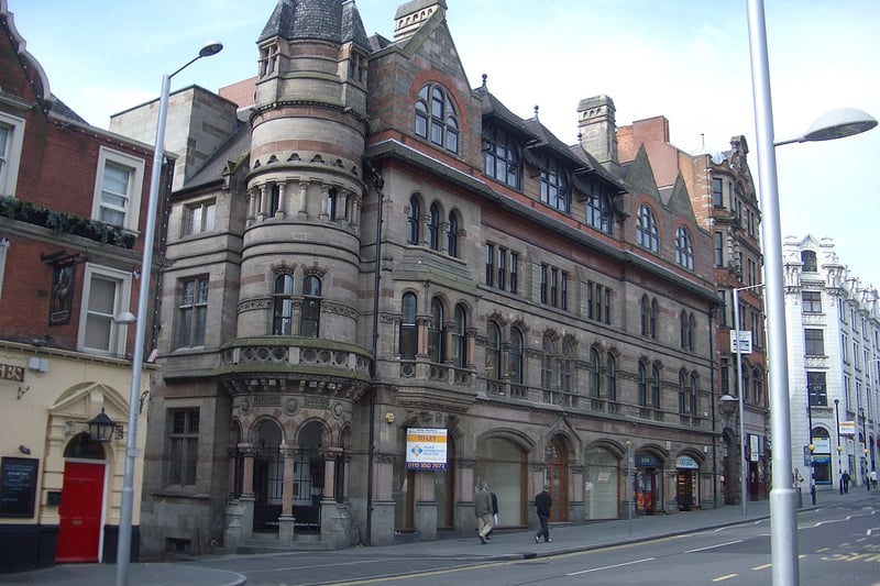 The Nottingham Express offices were built between 1875 and 1876 to serve the local newspaper. 

The Upper Parliament Street building housed journalists until the paper stopped in 1918. 
