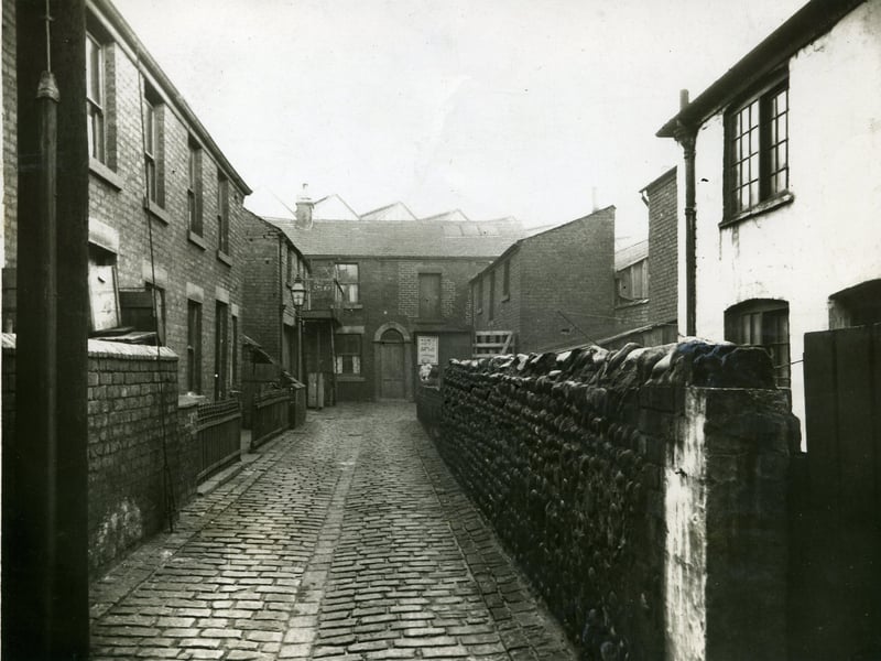 Wilkinson's Yard, off Bonny Street, can be seen near the centre of the section enlarged from the original photograph of Central Station (in the archive)
The V shaped roofs of Central Station can be seen above the property at the end of the yard.
These old streets can be seen in the triangular area between the Promenade and the Central Station platforms in the aerial view of Central Station