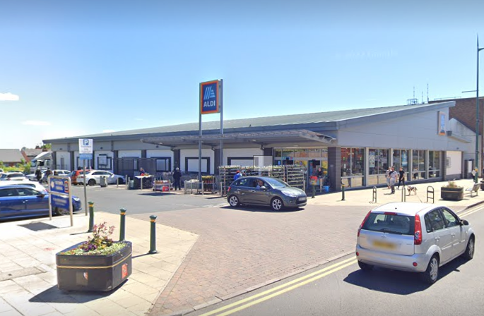 This large Aldi store on Bristol Road South in Northfield has a solid 4.1 rating from 2.1k Google reviews. One customer said:"Fab prices good quality meat veg, always worth that trip"