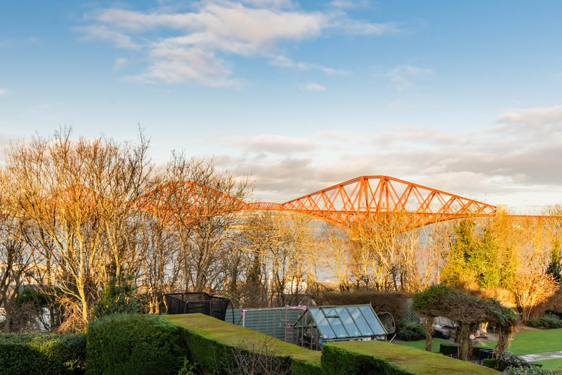 The South Queensferry property offers spectacular views over the Firth of Forth towards Fife and the three bridges.