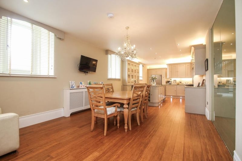 The kitchen/dining area offers plenty of open-plan space to provide a perfect modern living experience.
