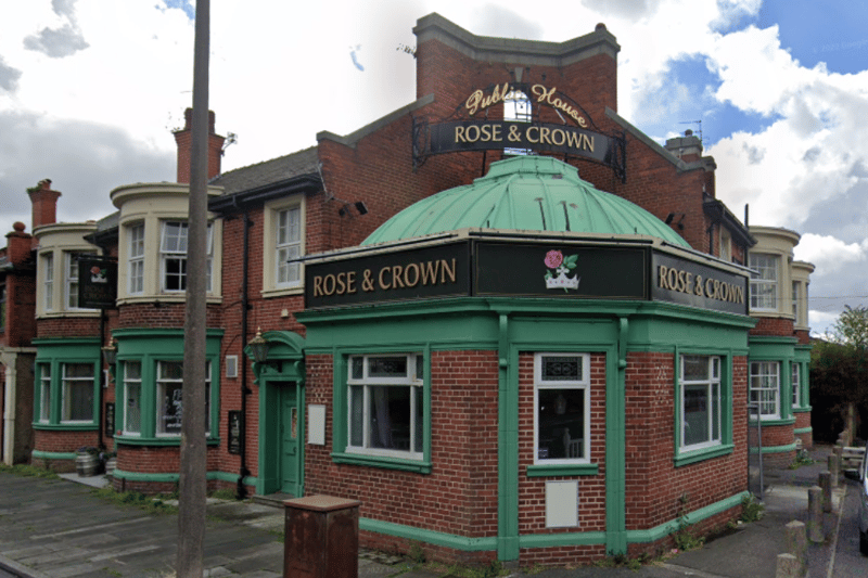 The Rose & Crown is the only pub located in the centre of Seacombe village. 
A refurbishment is scheduled to transform the Rose & Crown into a well-finished community pub, with improvements made to the interior and exterior.
The pub has private accommodation consisting of three bedrooms, a kitchen, a large lounge and a bathroom. According to FindMyPub, the ingoing cost is  £29,207, with annual rent of £21,670.