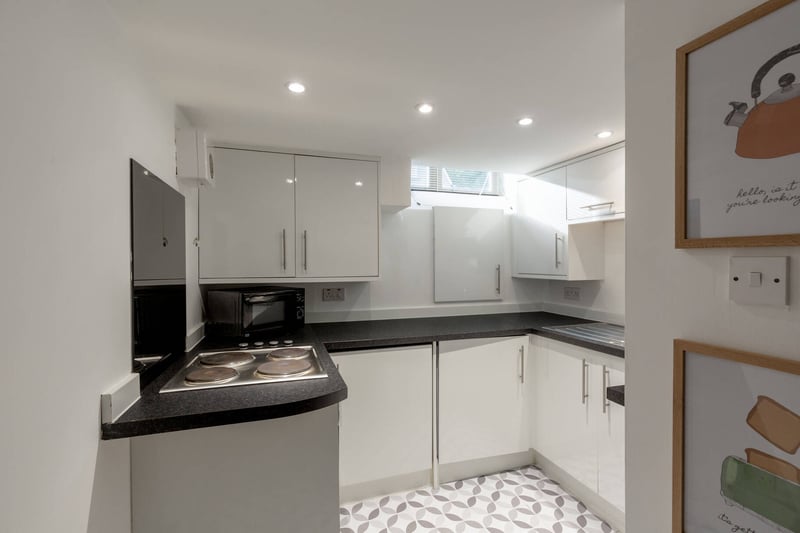 The Ardmillan property benefits from this stylish fully fitted kitchen.