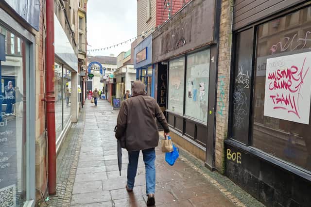 Chapel Walk should be modelled on The Shambles in York to revive its fortunes, a reader has suggested.
