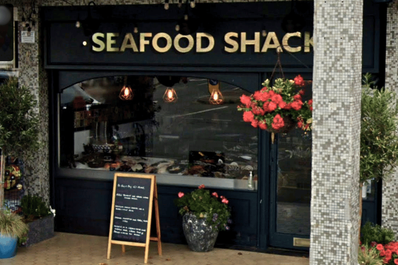 Visiting West Kirby, the duo discovered the Seafood Shack -a fishmongers and deli yards from the coast - and were impressed by the freshly caught king scallops.  Si said: “It’s not just a fish lover's dream, it’s my idea of absolute perfection. Just look at all that lovely fish.” 📍 Dee Lane, West Kirby 
