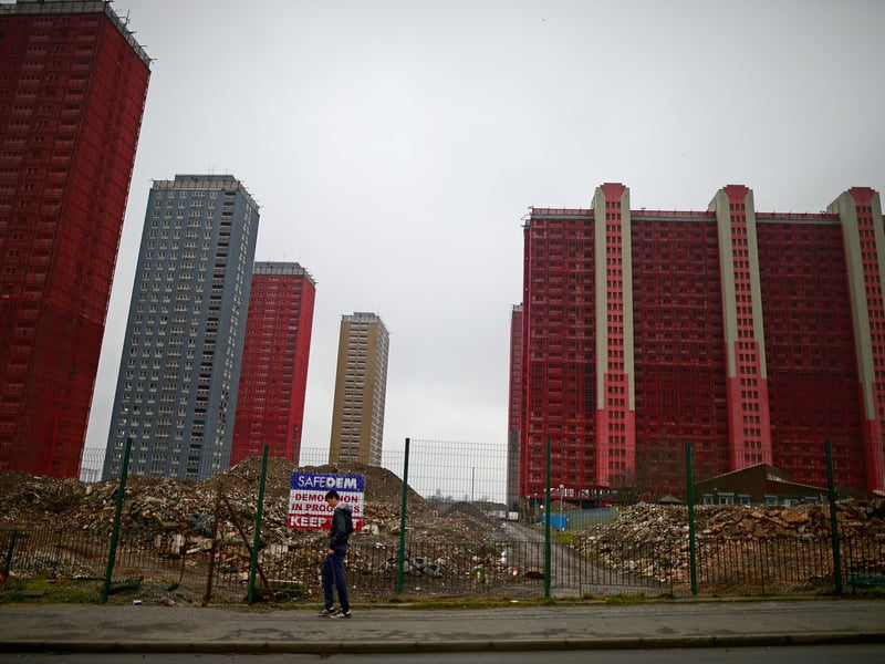 Five of the six tower blocks were to be demolished during the opening ceremony of the 2014 Commonwealth Games. 