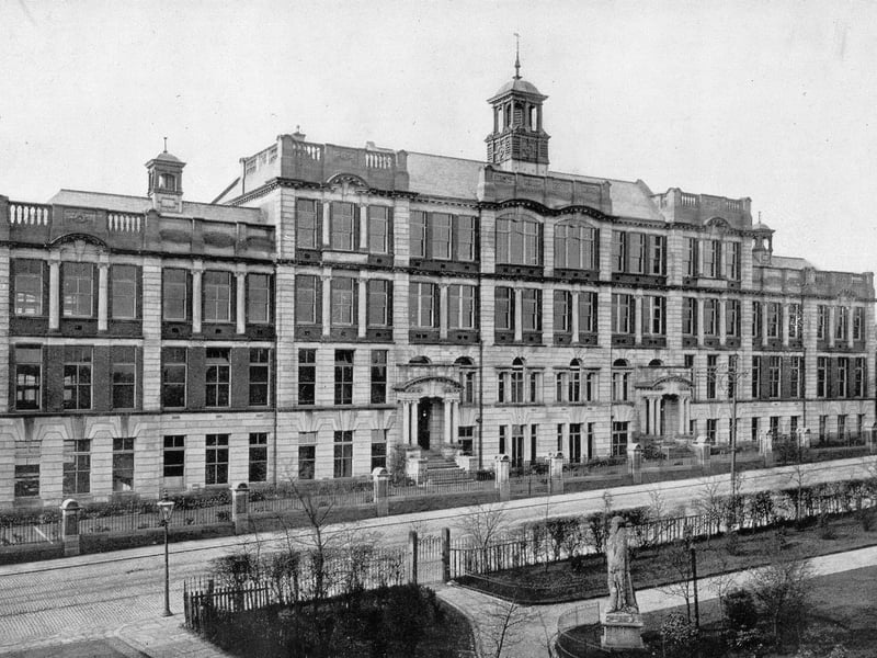 A view of the old main building of West Leeds High School on Whingate circa 1940s. The two main entrances, one each for boys and girls, can be seen, and part of Charlie Cake Park is visible in the foreground. West Leeds High School opened on 7th September 1907, with the building design based on the façade of a school in Switzerland. It was located on Whingate, Armley, just south of Town Street. It housed two schools in one building, for boys and girls, each housed in a separate wing. By the 1950s the two schools were known as West Leeds High School for Boys, and West Leeds High School for Girls, and in 1959 the girl’s school moved to a new campus south of the railway line, on Campus Mount, while the boy’s school remained at the campus on Whingate.