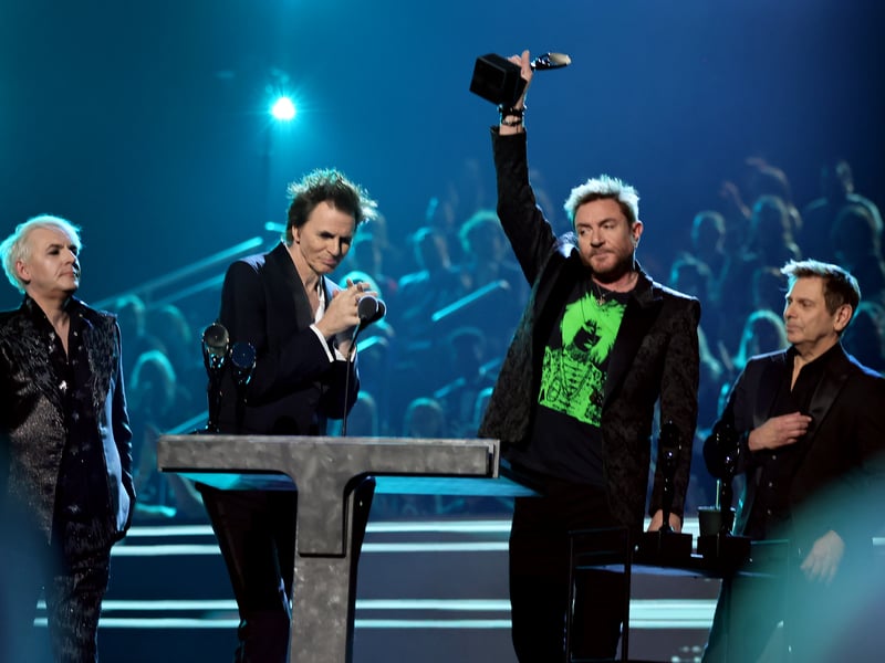 Duran Duran’s dazzling live performances have earned them legendary status, and their first Glastonbury appearance in 2025 could bring their timeless hits to Worthy Farm.
