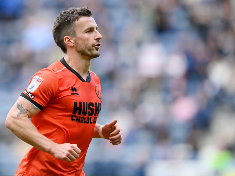 A big shift from the full-back. Couldn't quite recover in time to stop Wood's goal. Hugely influential throughout the game, pinging some nice passes forward, including a beautiful assist for Emakhu's goal.
