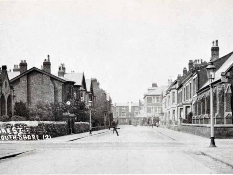 Looking down Moore Street in 1915