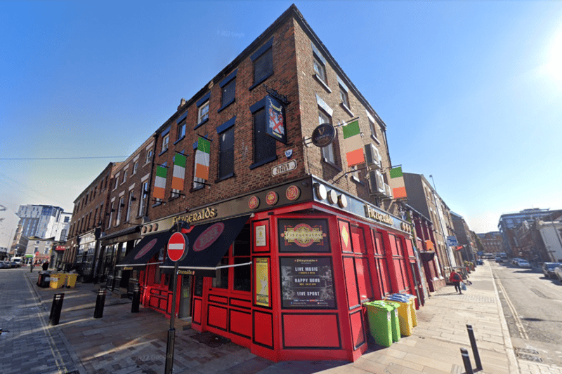✍️ Fitzgerald's is an Irish bar in the heart of Slater Street. Based at the end of the Paddy's Day parade route, expect an amazing atmosphere here. ⭐The venue has 4.4 out of five stars on Google, from 166 reviews. 📍 Slater Street, Liverpool L1
