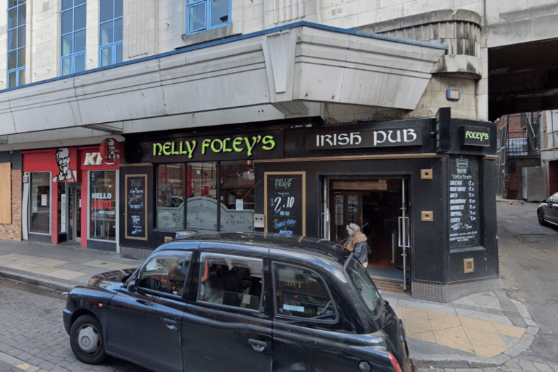 ✍️ Nell Foley's is an authentic Irish Bar, offering live music every weekend and a range of drinks. ⭐The venue has 4.2 out of five stars on Google, from 433 reviews. 📍Great Charlotte Street, Liverpool L1