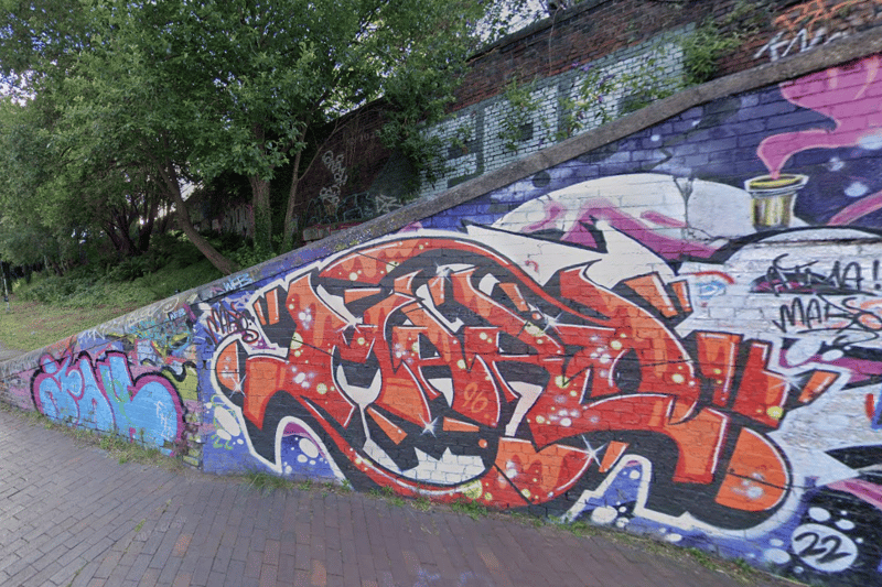 As you stroll along the canal towpath, you’ll encounter an array of street art. From vibrant tags to larger-than-life murals, this scenic route offers glimpses of Birmingham’s artistic spirit. Keep your camera ready—you might discover hidden gems around every corner.