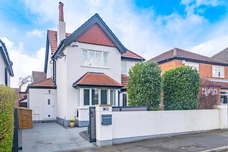 A stunning five bedroom house is for sale.