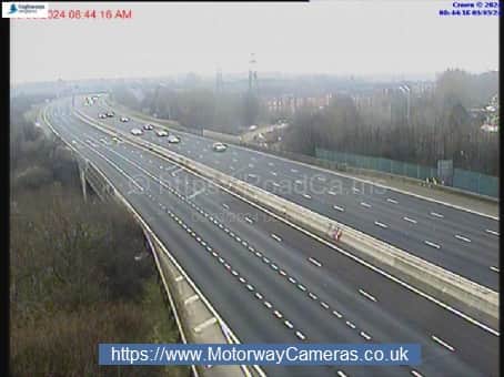 M62 eastbound in Leeds remains completely shut.
