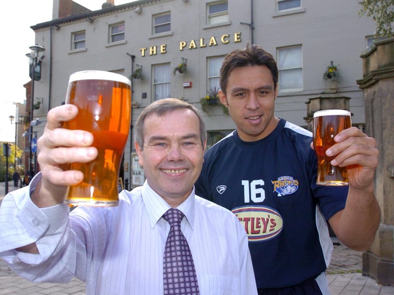 The Palace landlord Terry Grason with Leeds Rhinos star Willie Poching in November 2004 after the watering hole was named YEP Pub Of The Year.