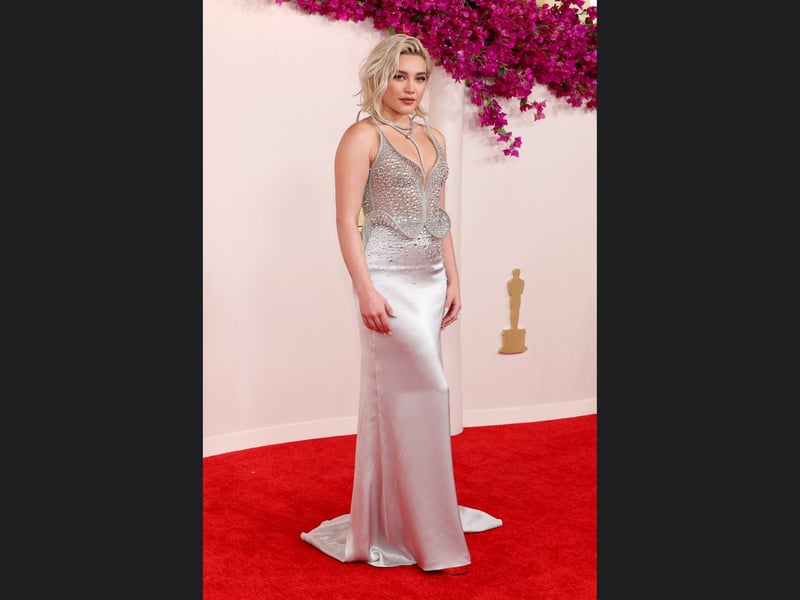 Florence Pugh attends the 96th Annual Academy Awards.
