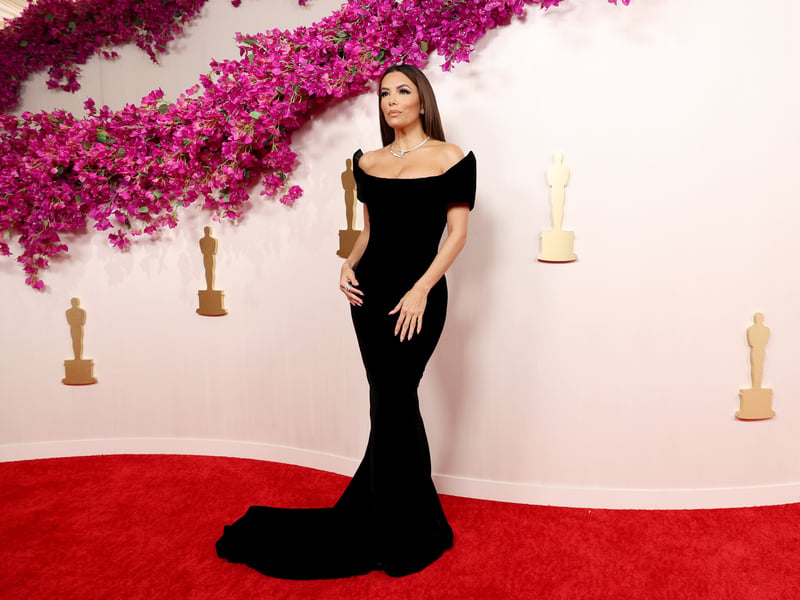 Eva Longoria attends the 96th Annual Academy Awards.