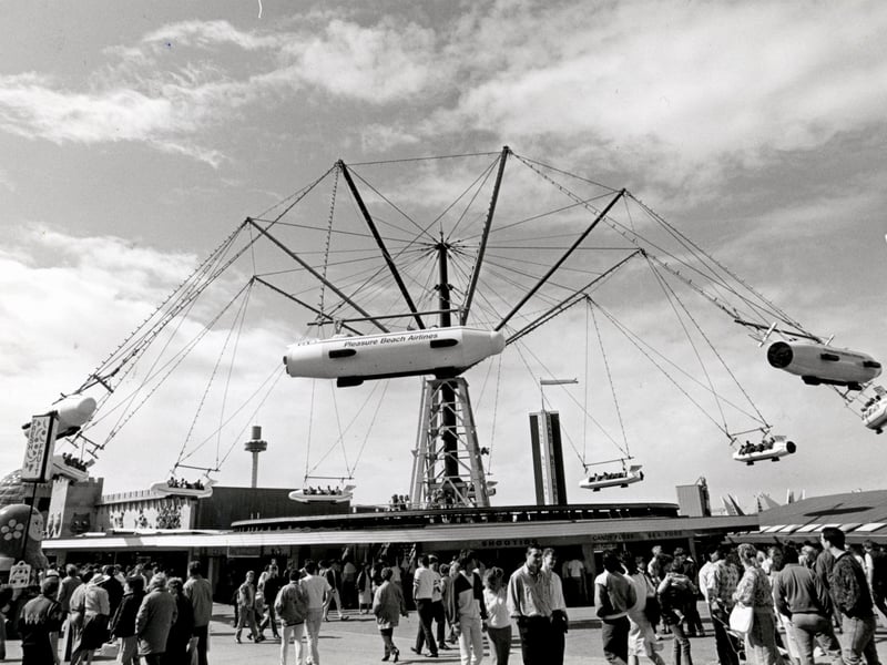 Sir Hiram Maxims Flying Machine, 1987